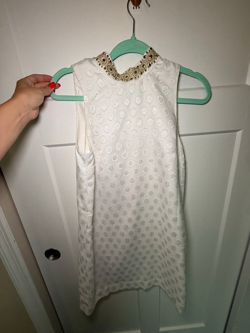 Lilly Pulitzer White Gold Jacquard Shift Dress Embellished Neckline Size 0